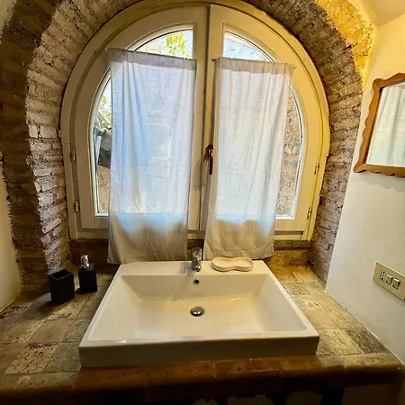 Nyaraló Navona Fox House 3